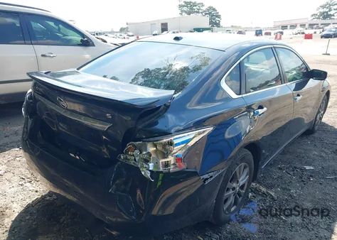 2015 Nissan Altima 2.5 S z USA, uszkodzony, nr VIN 1N4AL3AP9FC588714
